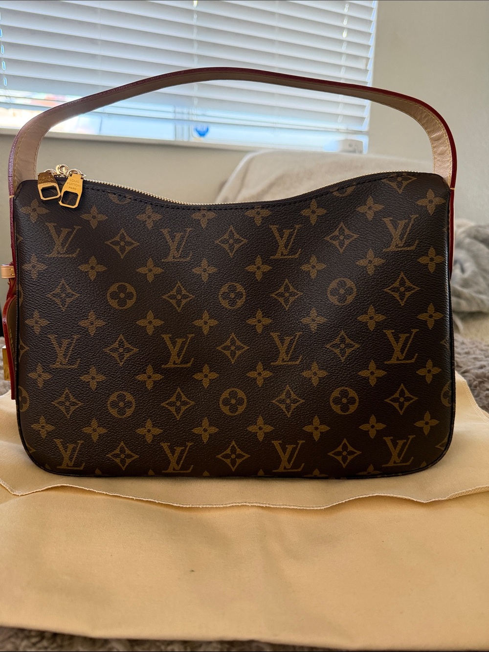LV Brown Monogram Canvas Shoulder Bag**READ DESCRIPTION** New!! - Picture 4 of 13
